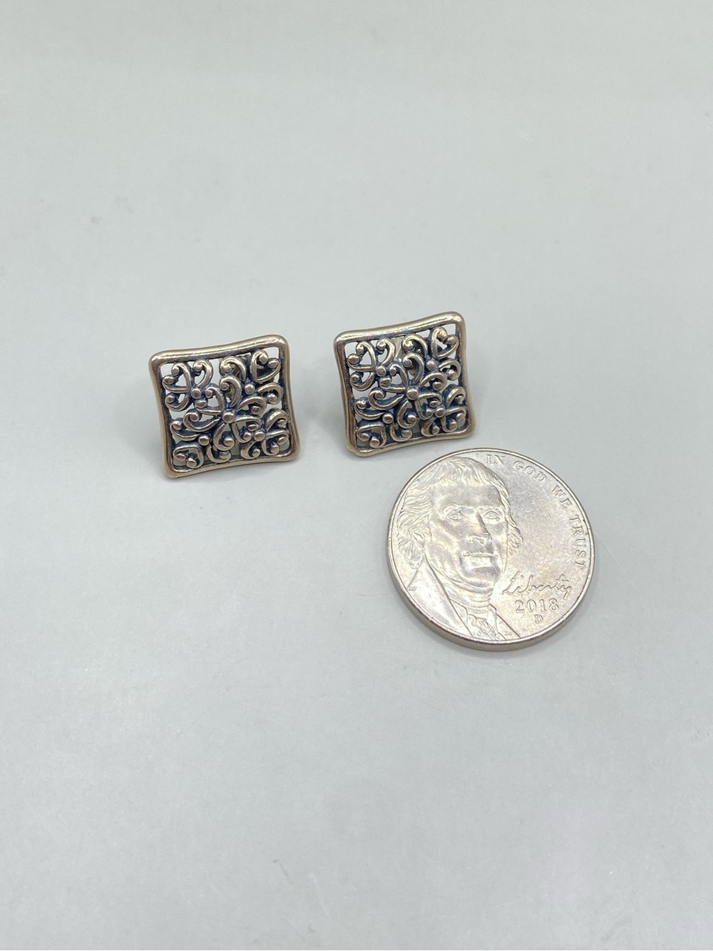Vintage Sterling Silver Filigree Scroll Square Post Earrings - Picture 5 of 6